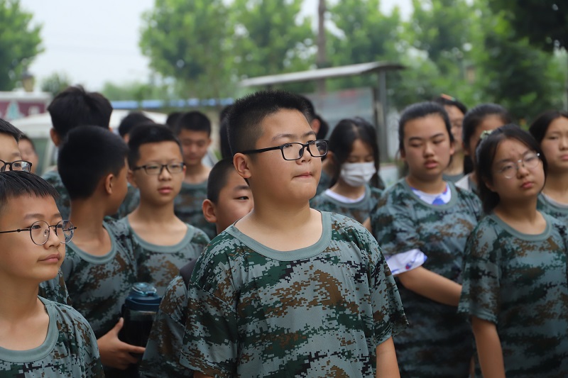 走进非遗基地   领略酿造文化——东方双语学校暑期研学训练营来到正信味业(图4)