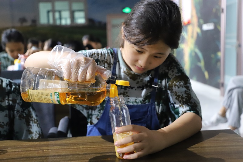 走进非遗基地   领略酿造文化——东方双语学校暑期研学训练营来到正信味业(图31)